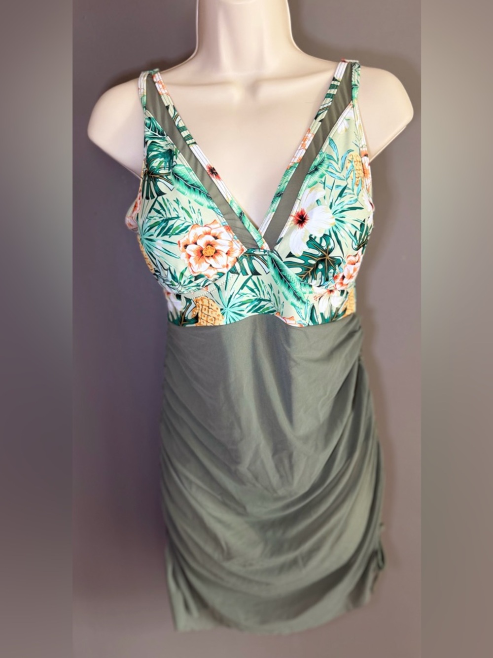 Blooming Jelly Tropical One Piece Swimsuit Ruched Skirt Olive Green Size L NWT